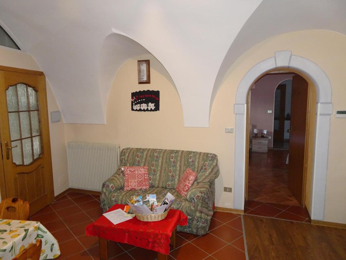 B&B San Valentino Giovo Exterior foto